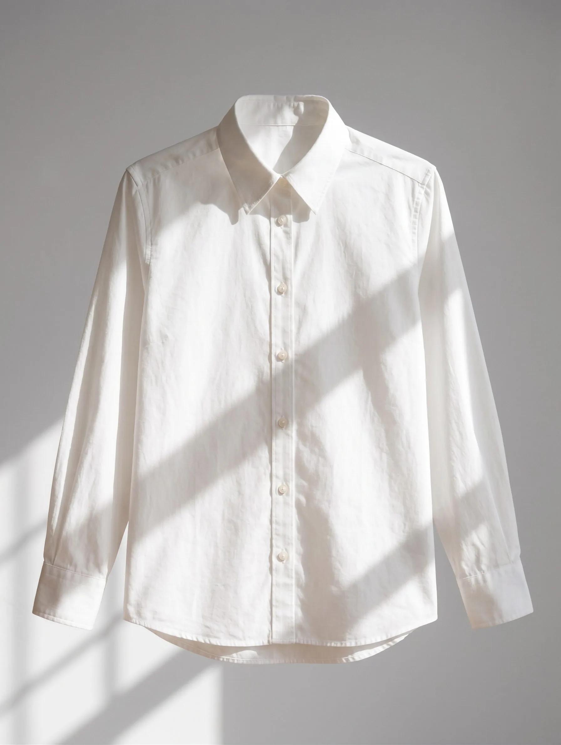 Classic White Shirt 単体画像